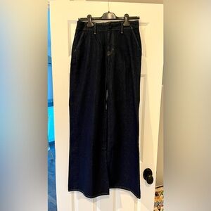 *NWT* J. CREW- WIDE LEG DARK WASH JEANS- SIZE 26 (US Size 2/4)